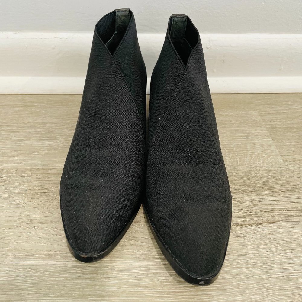 Donald Pliner Women's Black Boots with Heels Size 8M